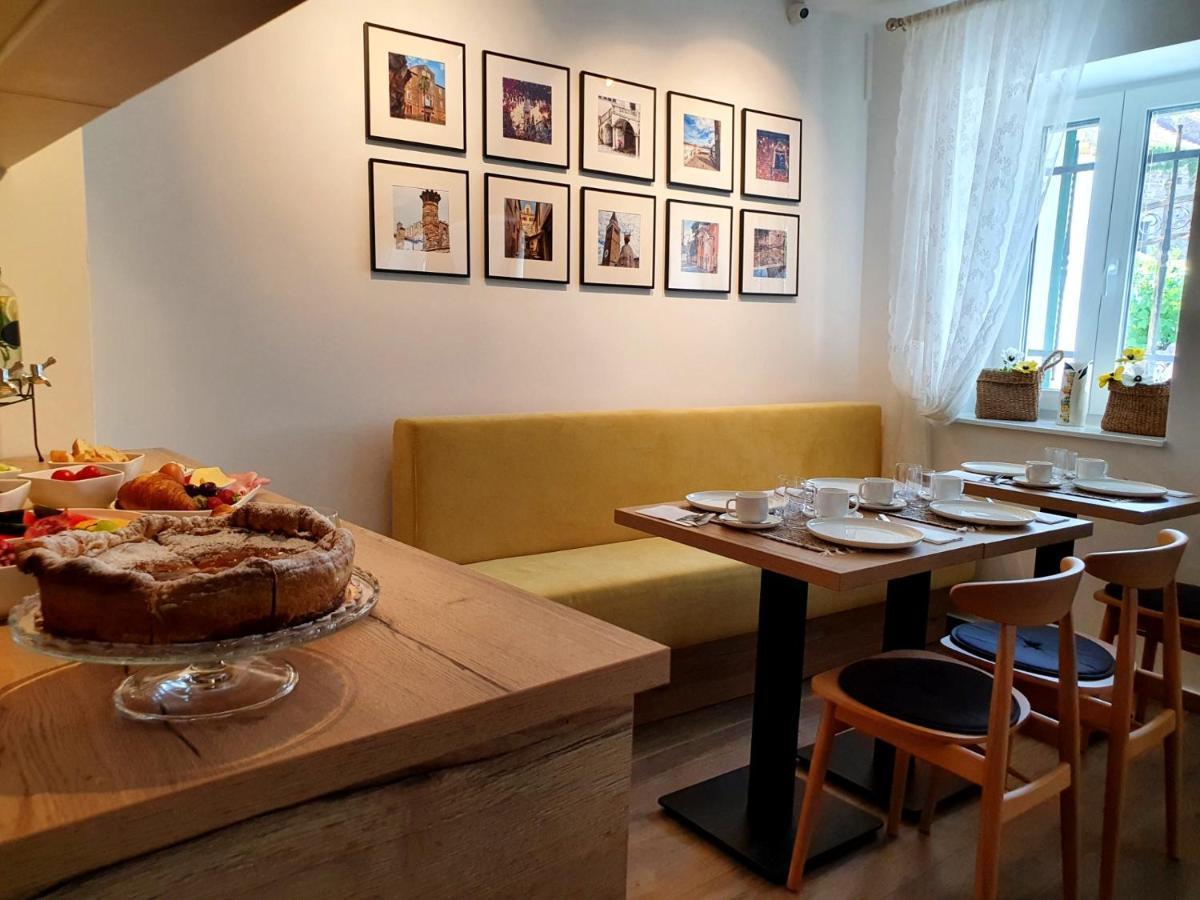 Casa Isabella B&B โคเปร์ ภายนอก รูปภาพ