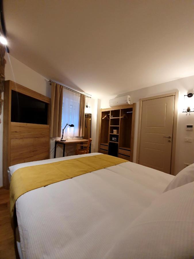 Casa Isabella B&B โคเปร์ ภายนอก รูปภาพ